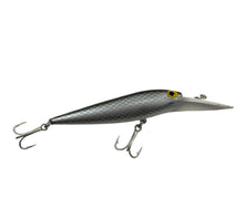 Load image into Gallery viewer, Right Facing View of STORM LURES LITTLE MAC Fishing Lure in SILVER SCALE
