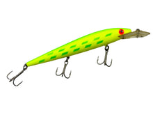 Load image into Gallery viewer, Right Facing View of SALMON SERIES REBEL LURES FASTRAC MINNOW Vintage Fishing Lure in CHARTREUSE/GREEN
