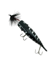 Load image into Gallery viewer, Top View of BuckEye Bait Corporation BUG-N-BASS Fishing Lure in BLACK w/ SILVER RIB
