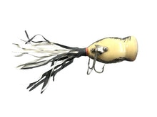 Lade das Bild in den Galerie-Viewer, Belly View of &lt;p&gt;&lt;strong&gt;1/4 oz Vintage Fred Arbogast HULA POPPER Fishing Lure in MOUSE&lt;/strong&gt;&lt;/p&gt; &lt;ul&gt; &lt;li&gt;&lt;/li&gt; &lt;/ul&gt;
