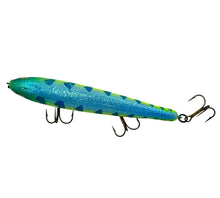 Charger l&#39;image dans la galerie, MANNS BAIT COMPANY STRETCH One Minus Fishing Lure in BLUE GREEN SUNFISH CRYSTAGLOW. dorsal
