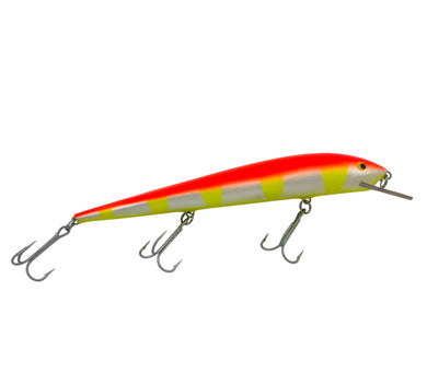 NILS Master Lures 25 INVINCIBLE Fishing Lure. 3 Hook Musky Bait from Finland. Color 070. Right. 