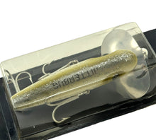 Charger l&#39;image dans la galerie, old musky jitterbug fishing lure stencil
