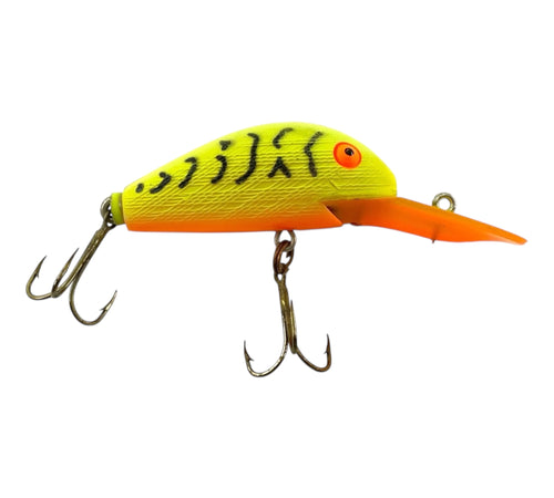 REBEL LURES SUPER R with PAINTED LIP FISHING LURE. CHARTREUSE ON BODY SPECIAL PRODUCTION CRANKBAIT