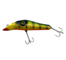 Charger l'image dans la galerie, Old Muskie Lure. Wood Bait from Nu-Classic of Arlington Heights, Illinois. view left
