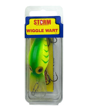 Load image into Gallery viewer, STORM LURES WIGGLE WART CRANKBAIT. V-73 CHARTREUSE LIME GREEN Herringbone.

