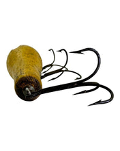 Charger l&#39;image dans la galerie, Wilson Wobbler Muskie Sized Fluted Bait. Antique Hastings Wood Fishing Lure. tail hook
