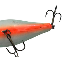Load image into Gallery viewer, MANNS BAITS ONE MINUS WAKE BAIT FISHING LURE. PARROT. up close
