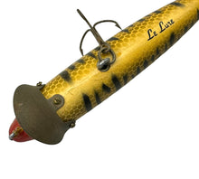 Charger l&#39;image dans la galerie, LE LURE Old Wood Fishing Lure in TIGER MUSKY.
