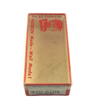 Cargar imagen en el visor de la galería, Vintage HEDDON Tiny Spook Fishing Lure w/ Original Box • SUNFISH
