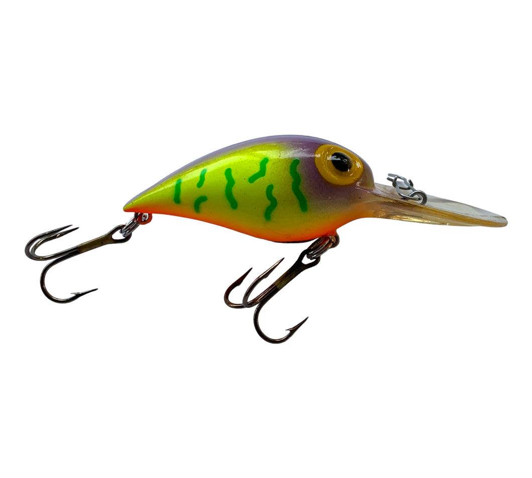 Right Facing View of STORM LURES SUSPENDING WIGGLE WART Fishing Lure in PURPLE HOT TIGER
