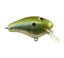 Load image into Gallery viewer, Right Facing View of C-FLASH Handmade Square Bill Crankbait in GREEN FOIL
