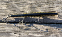 Load image into Gallery viewer, ALL BRASS HARDWARE • JIM BAGLEY BAIT COMPANY 7&quot; BANG-O Fishing Lure • SBG BLACK STRIPES on GOLD FOIL
