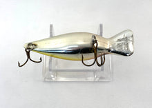 Load image into Gallery viewer, STORM LURES Short Wart &quot;Pro Series&quot; Fishing Lure • FFV 156 METALLIC YELLOW CLOWN
