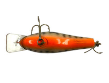 Load image into Gallery viewer, Additional Belly View of BAGLEY&#39;S BALSA B 3 Fishing Lure with All Brass Hardware in CRAYFISH on NATURAL BALSA
