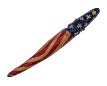 Charger l&#39;image dans la galerie, Top View of DULUTH FISHING DECOY by JIM PERKINS • AMERICANA FLAG PIKE
