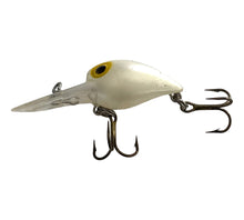 Lade das Bild in den Galerie-Viewer, Left Facing View of Unmarked STORM LURES Wee Wart Fishing Lure in PURE PEARL. Available at Toad Tackle.

