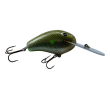 Lade das Bild in den Galerie-Viewer, Right Facing View of USA MADE C-FLASH BAITS 44 CAL Crankbait Fishing Lure in  MINT GREEN FOIL
