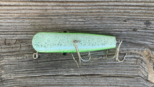 Charger l&#39;image dans la galerie, Belly View of Gerald M. Swarthout PING-A-T Vintage Topwater Fishing Lure
